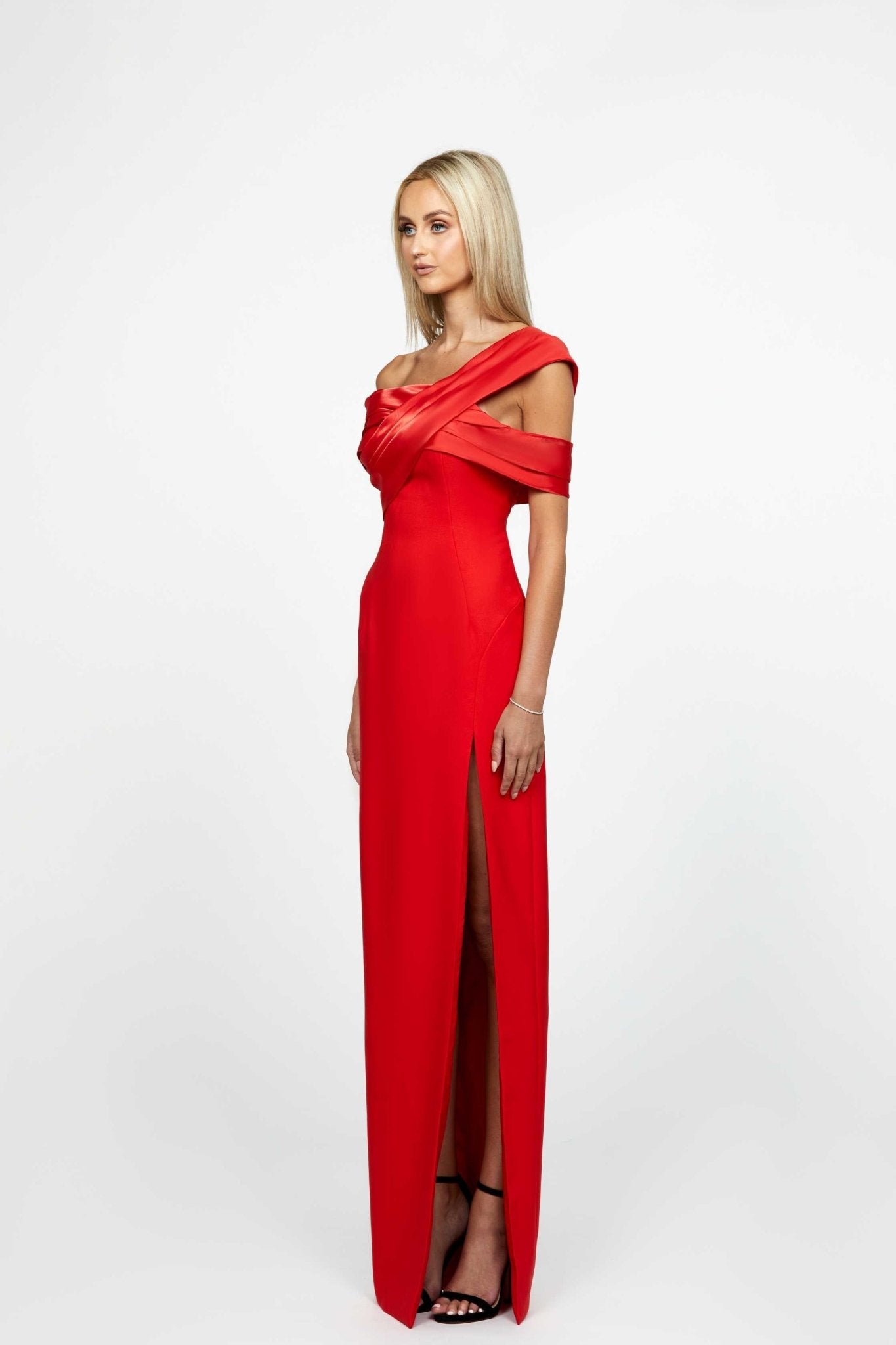 Delta Asymmetric Column Maxi - SODA Fashion Haus