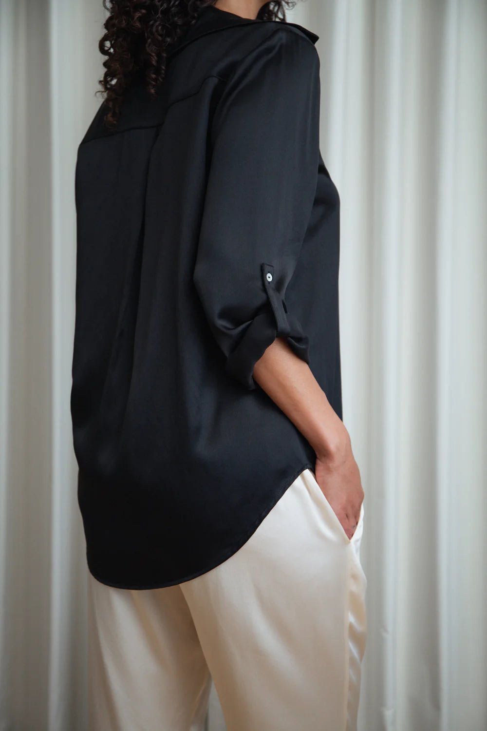 Silhouette Shirt - Black - SODA Fashion Haus