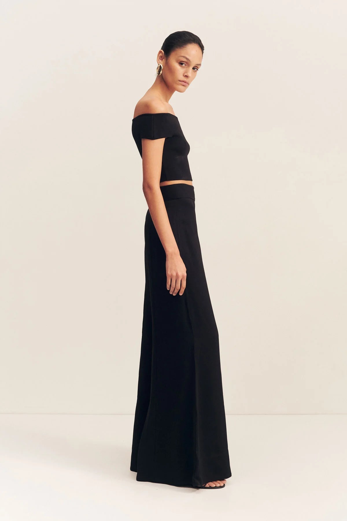 Off Shoulder Top - Black - SODA Fashion Haus