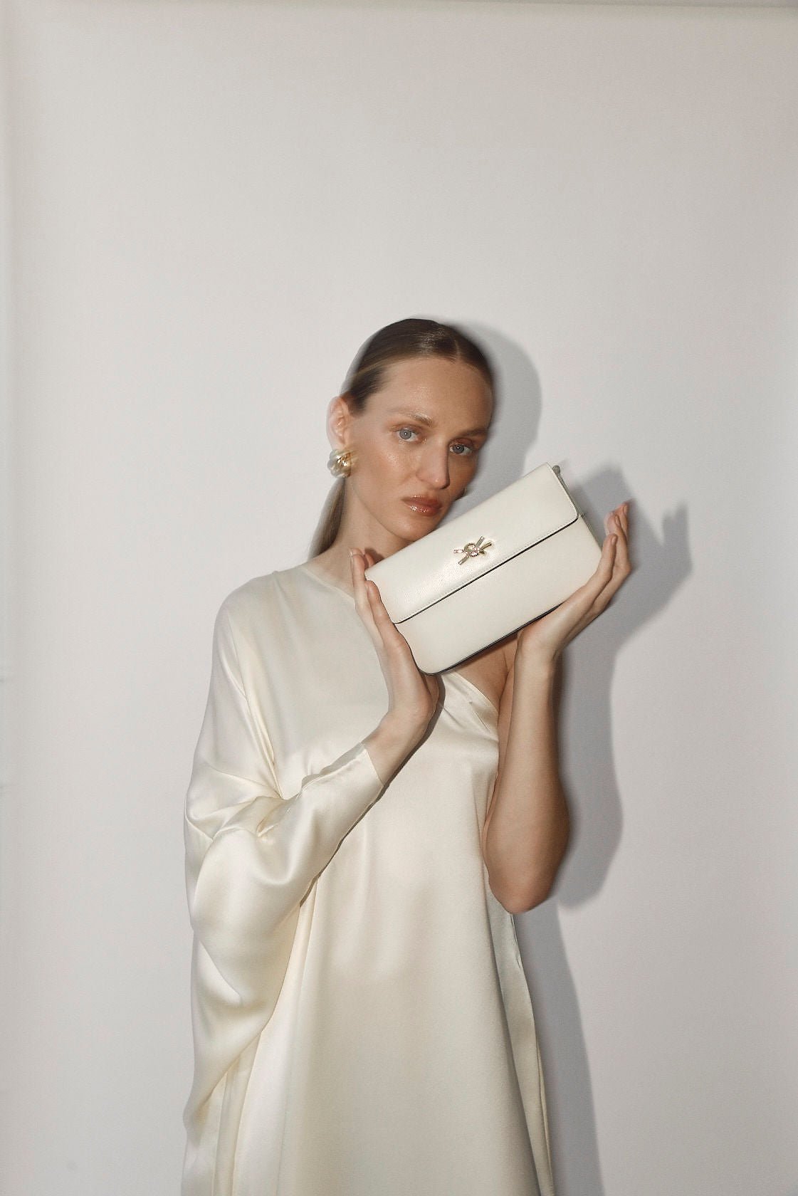 Sophie Knot Pouchette - Vanilla - SODA Fashion Haus
