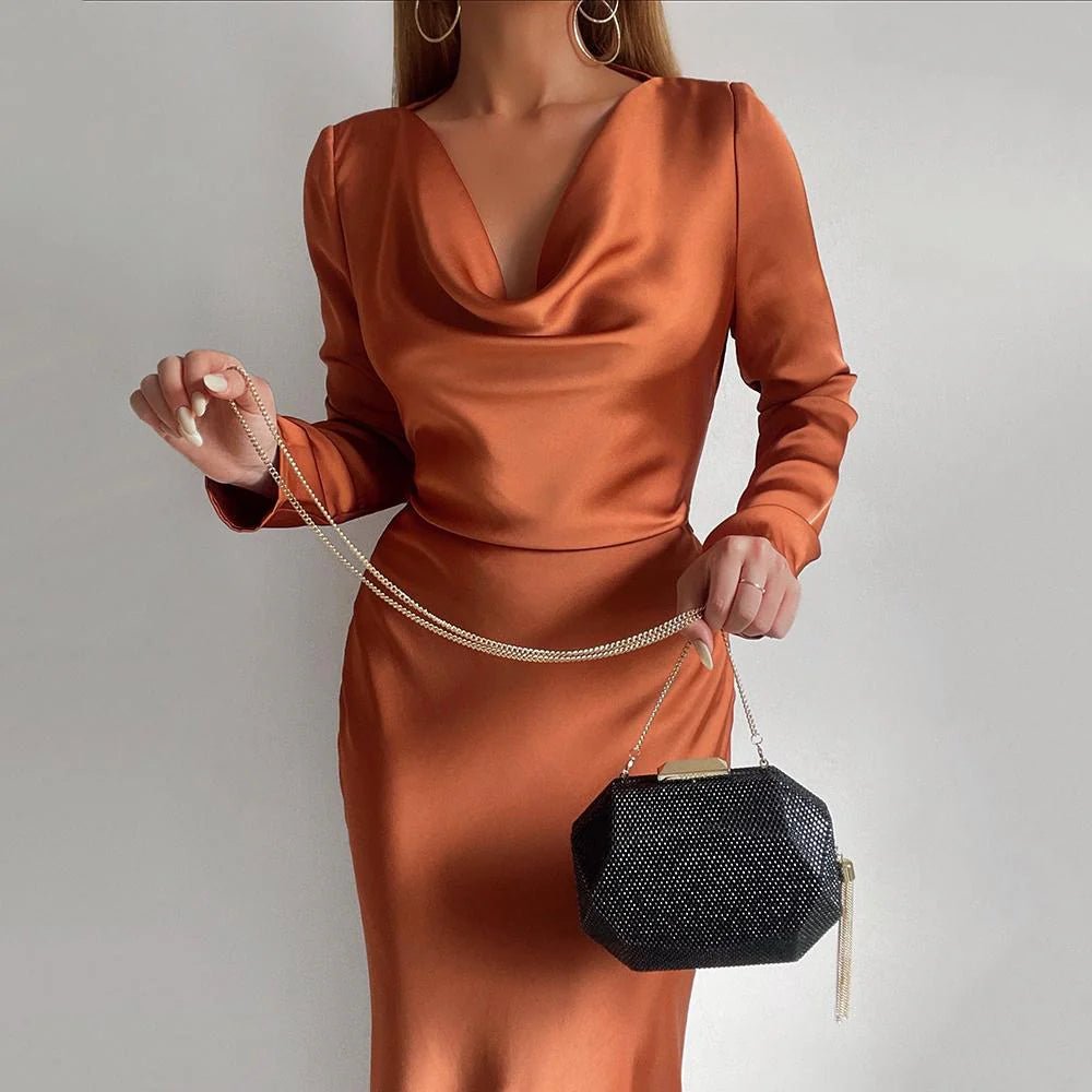 Tilly Hotfix Clutch with Tassel - SODA Fashion Haus
